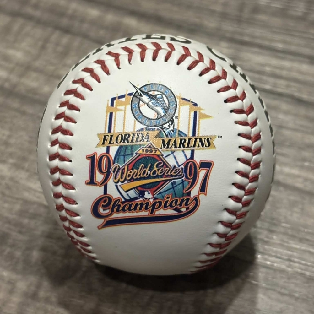 Vintage Florida Marlins MLB 1997 World Series Champions Commemorative Baseball